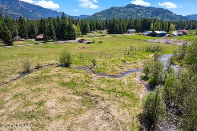 76 Shadow Valley Ln, Clark Fork, ID 83811