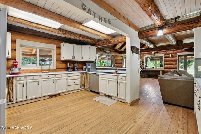 76 Shadow Valley Ln, Clark Fork, ID 83811