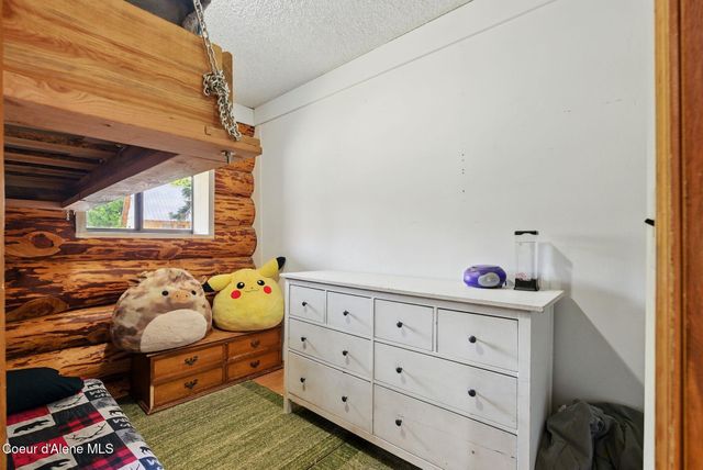 76 Shadow Valley Ln, Clark Fork, ID 83811