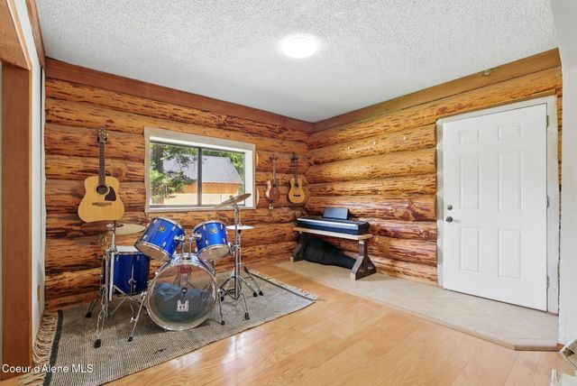 76 Shadow Valley Ln, Clark Fork, ID 83811