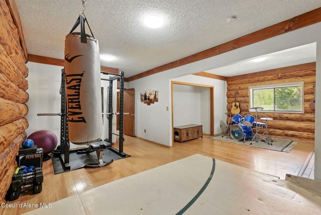 76 Shadow Valley Ln, Clark Fork, ID 83811