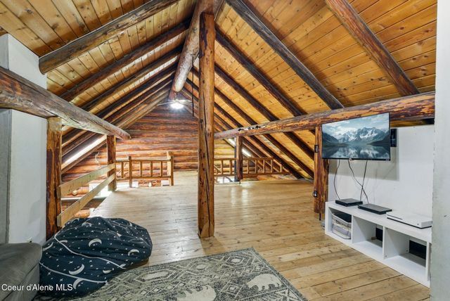 76 Shadow Valley Ln, Clark Fork, ID 83811