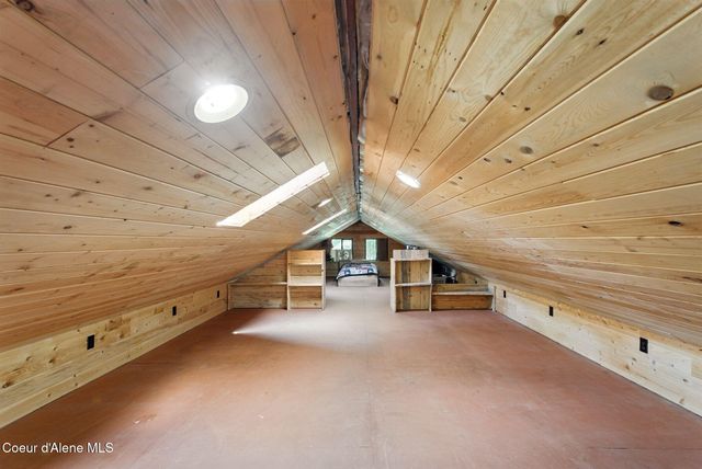 76 Shadow Valley Ln, Clark Fork, ID 83811