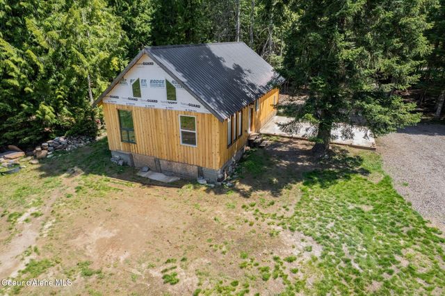 76 Shadow Valley Ln, Clark Fork, ID 83811