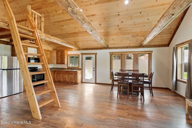 76 Shadow Valley Ln, Clark Fork, ID 83811