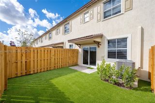 2747 SE 26th Rd 2747, Homestead, FL 33035