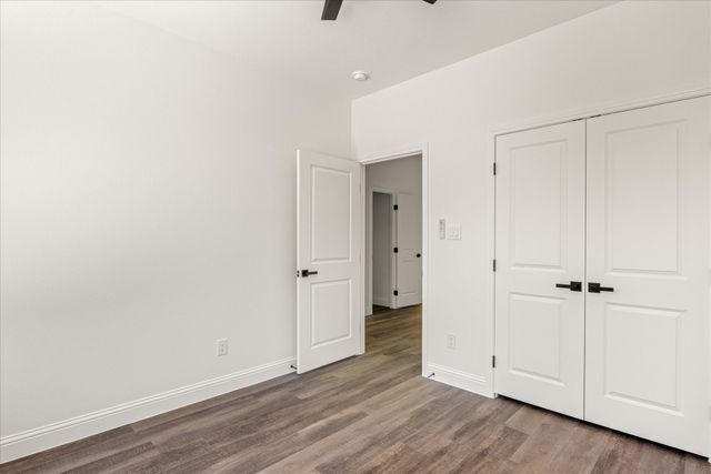 5915 Black Pine Circle, Granbury, TX 76048