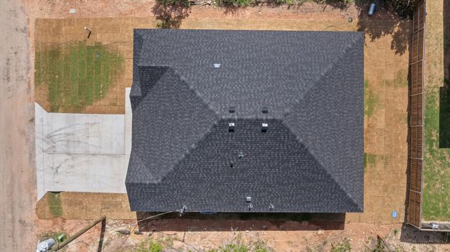 5915 Black Pine Circle, Granbury, TX 76048