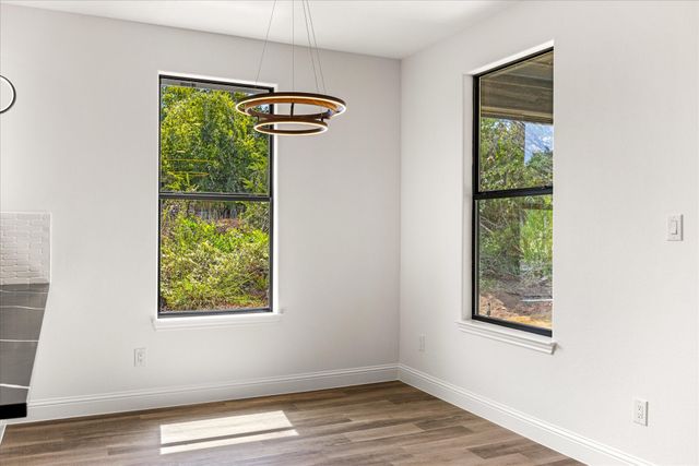 5915 Black Pine Circle, Granbury, TX 76048