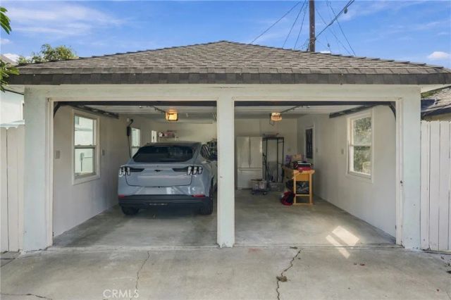 1100 E Whiting Avenue, Fullerton, CA 92831