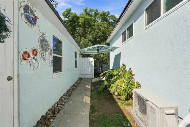 1100 E Whiting Avenue, Fullerton, CA 92831