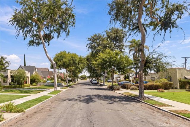 1100 E Whiting Avenue, Fullerton, CA 92831