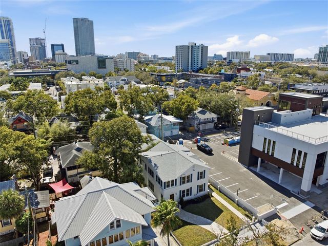 326 6TH AVENUE N 102, St Petersburg, FL 33701