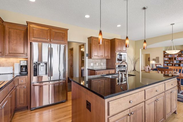 1809 Legacy Drive, Faribault, MN 55021