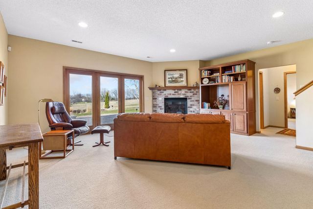 1809 Legacy Drive, Faribault, MN 55021