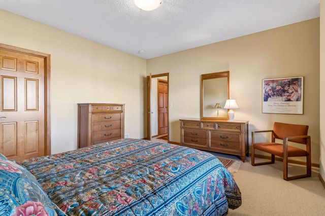 1809 Legacy Drive, Faribault, MN 55021