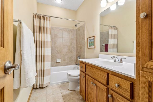 1809 Legacy Drive, Faribault, MN 55021