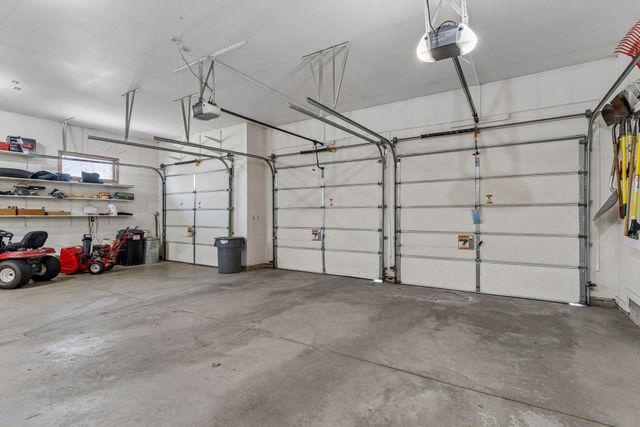1809 Legacy Drive, Faribault, MN 55021