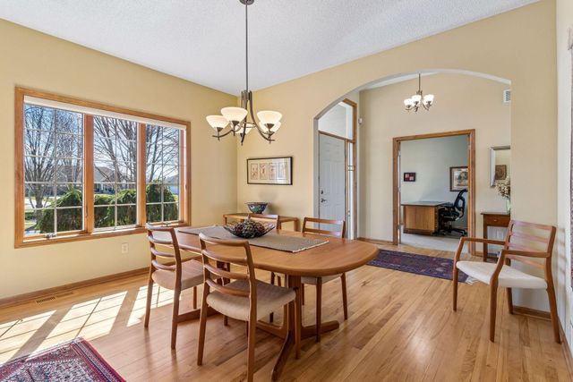 1809 Legacy Drive, Faribault, MN 55021