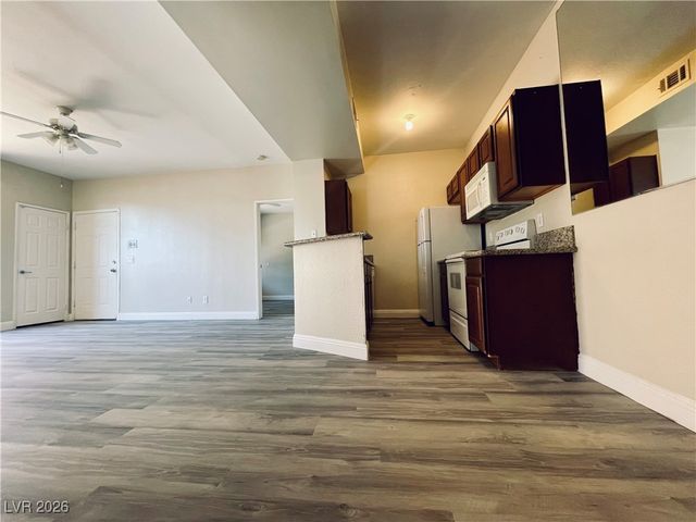 5174 South Jones Boulevard 108, Las Vegas, NV 89118