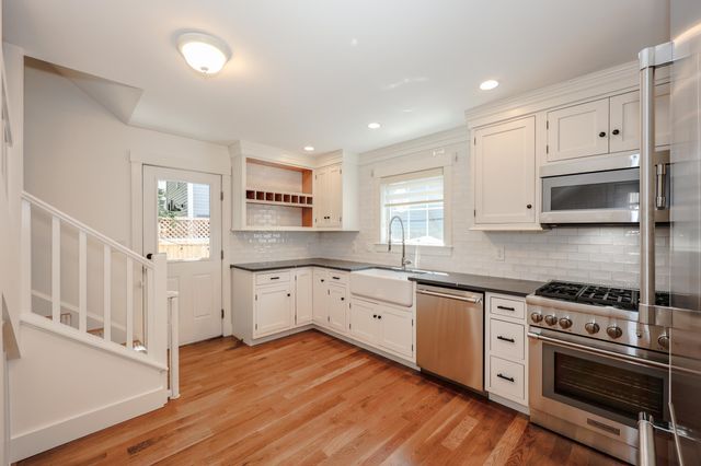 282 Hanover Street, Portsmouth, NH 03801