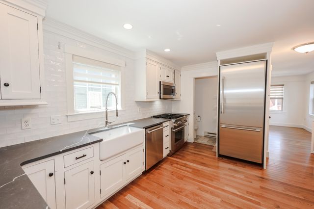 282 Hanover Street, Portsmouth, NH 03801