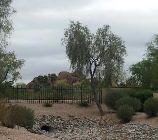 333 E Lilac Drive, Tempe, AZ 85288