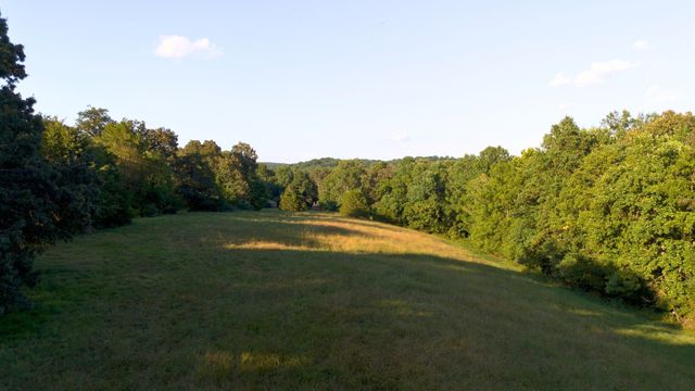 620 Piney Rd, Dickson, TN 37055