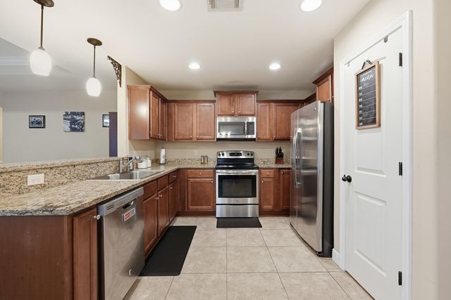 516 Grandridge Drive, Crestview, FL 32539