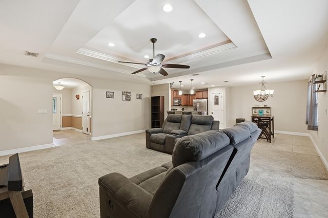 516 Grandridge Drive, Crestview, FL 32539