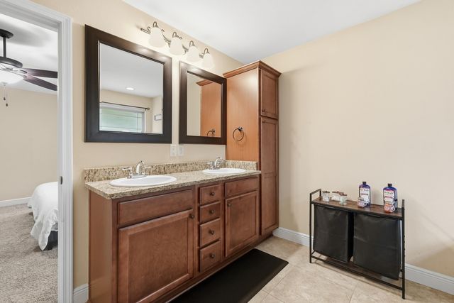 516 Grandridge Drive, Crestview, FL 32539