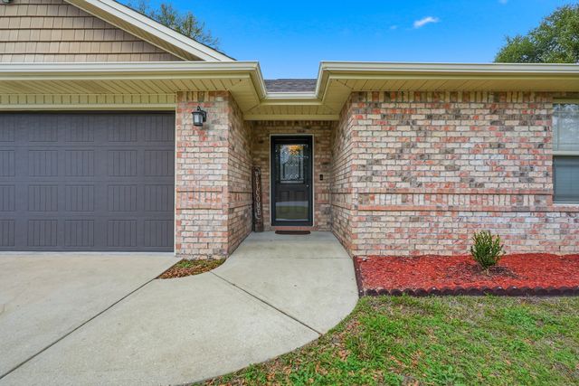 516 Grandridge Drive, Crestview, FL 32539