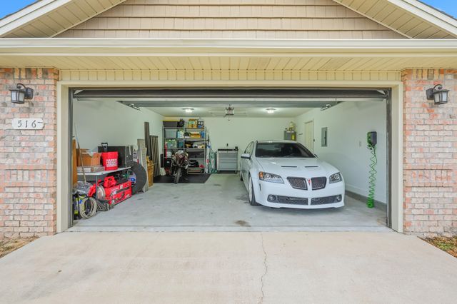 516 Grandridge Drive, Crestview, FL 32539