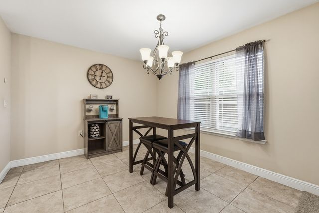 516 Grandridge Drive, Crestview, FL 32539