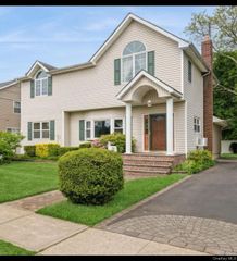 27 Lowell Street, Bethpage, NY 11714