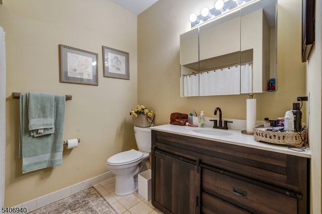 6411 Richmond Rd 411, West Milford Twp., NJ 07480