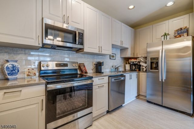 6411 Richmond Rd 411, West Milford Twp., NJ 07480