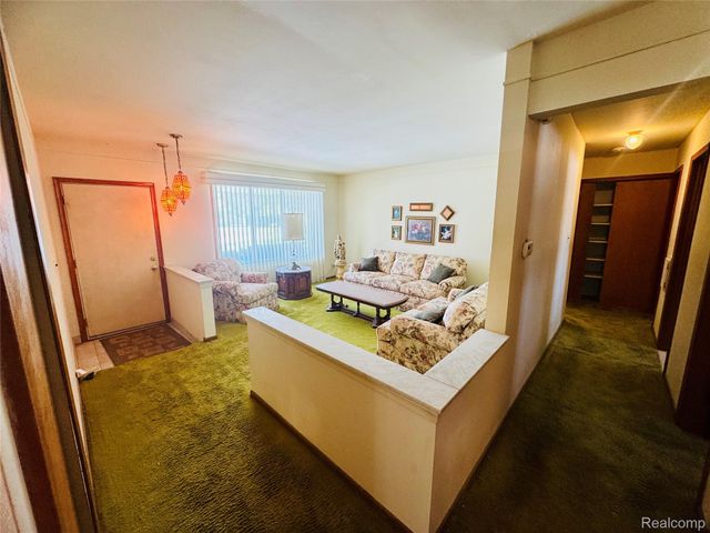 26032 Falmouth Drive, Warren, MI 48089