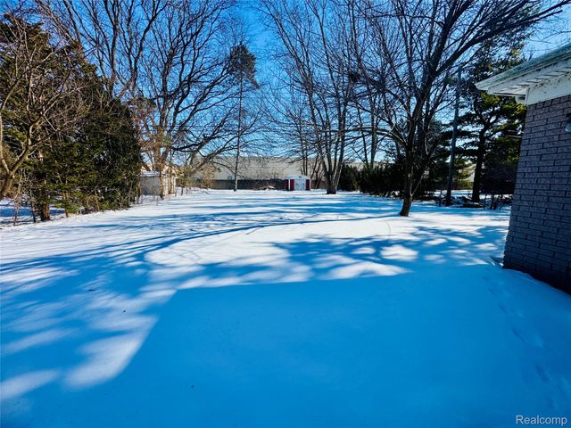 26032 Falmouth Drive, Warren, MI 48089