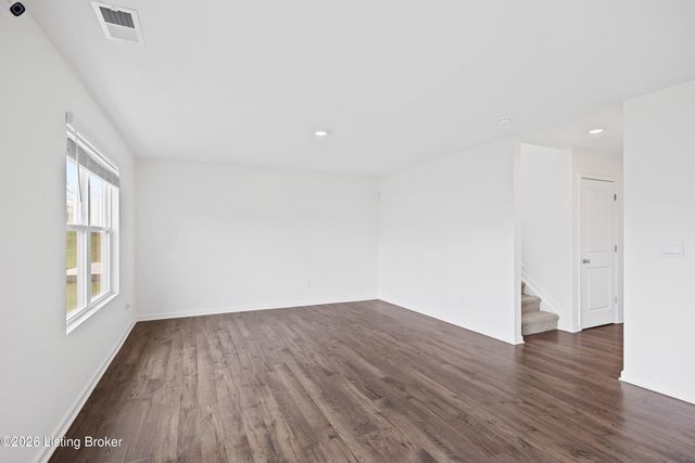 284 Zelcova Dr, Eminence, KY 40019