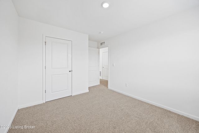 284 Zelcova Dr, Eminence, KY 40019