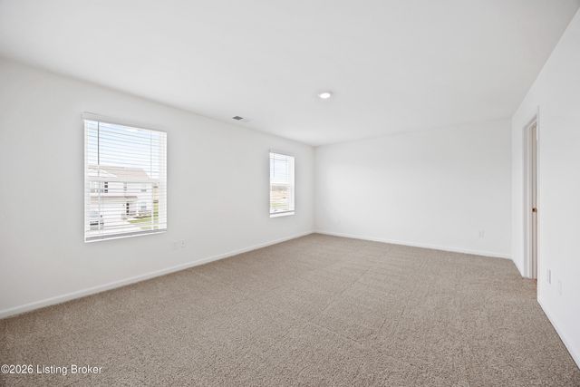 284 Zelcova Dr, Eminence, KY 40019