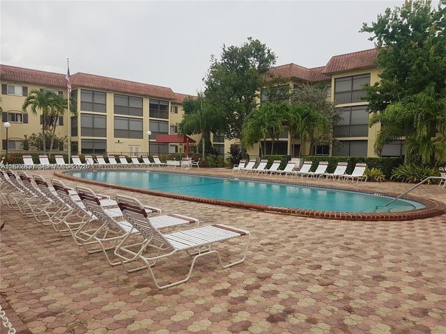 257 S Cypress Road 438, Pompano Beach, FL 33060