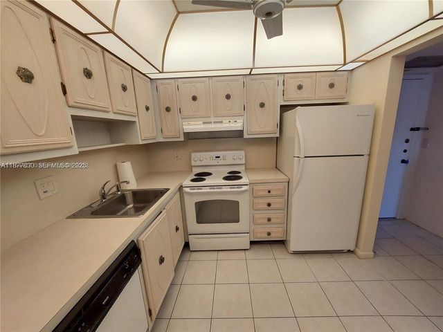 257 S Cypress Road 438, Pompano Beach, FL 33060