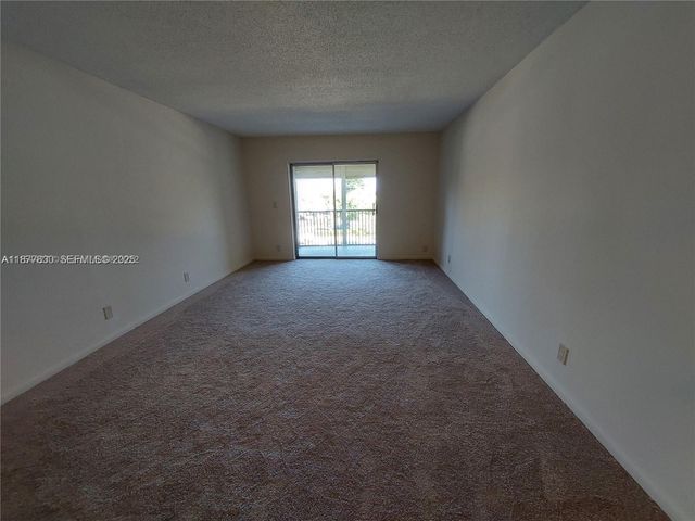 257 S Cypress Road 438, Pompano Beach, FL 33060
