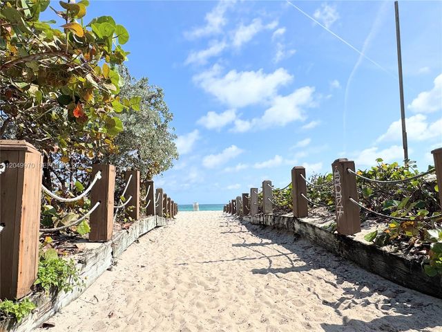 7325 Byron Ave 3, Miami Beach, FL 33141