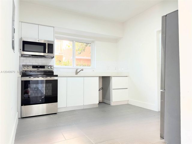 7325 Byron Ave 3, Miami Beach, FL 33141