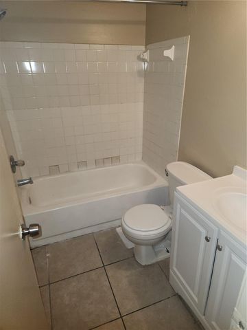 3922 E JEAN STREET 1, Tampa, FL 33610