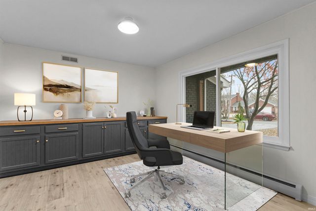 3401 TALLY HO Drive, Kokomo, IN 46902