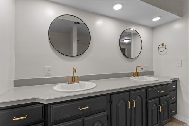 3401 TALLY HO Drive, Kokomo, IN 46902